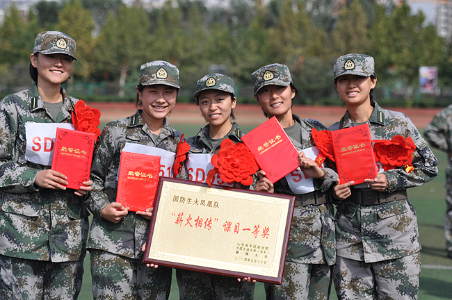 练技能,当尖子,破纪录"国防生军事比武在聊城大学举行,中国石油大学