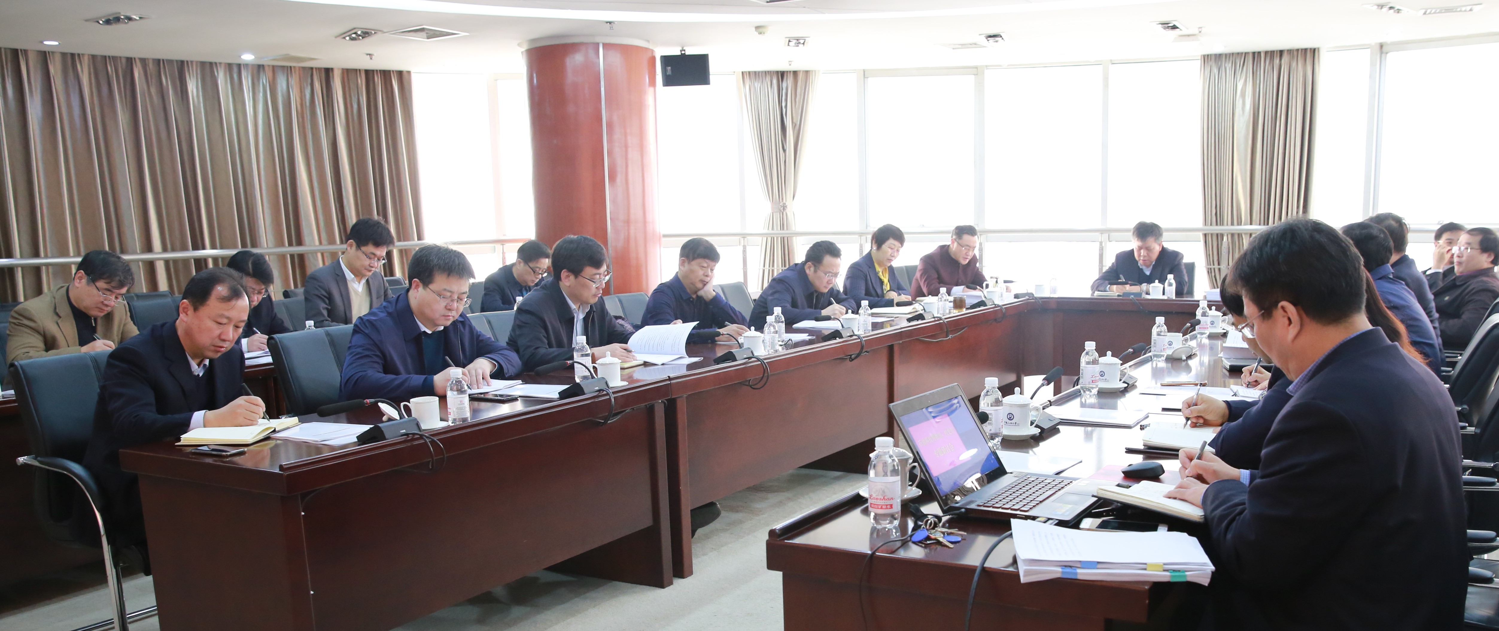 华东,杨茂椿,张玲玲,操应长,姚军,万云波,党委常委,教务处处长冯其红